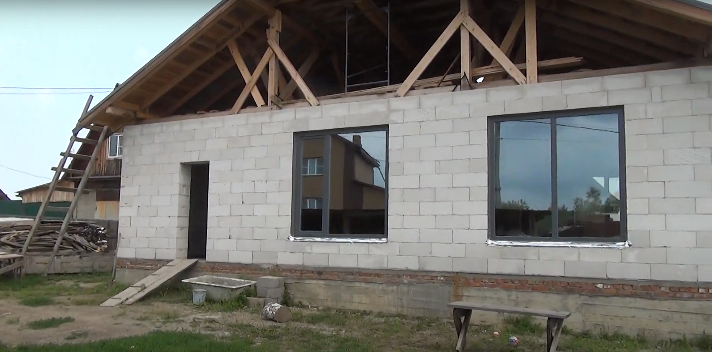 https://vologda.delaem-okna.ru/storage/app/uploads/public/63f/44f/b32/63f44fb32a762558211407.png